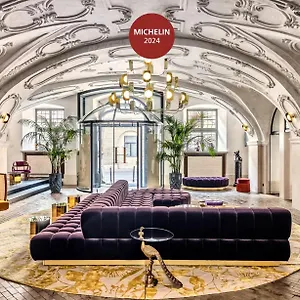 Hotel H15 Luxury Palace - Destigo *****